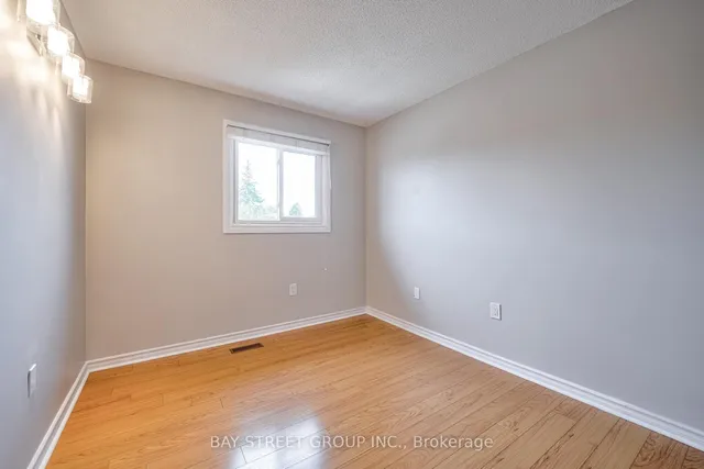Additional property image - 596 CONSTELLATION Dr