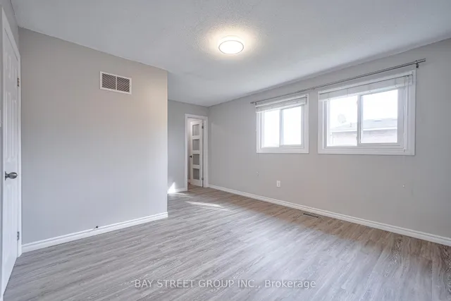 Additional property image - 596 CONSTELLATION Dr