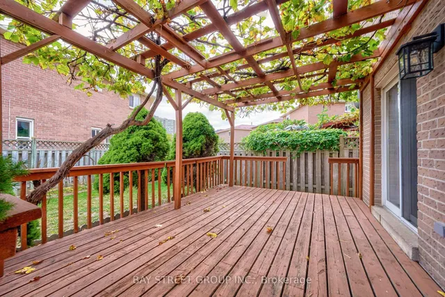 Additional property image - 596 CONSTELLATION Dr