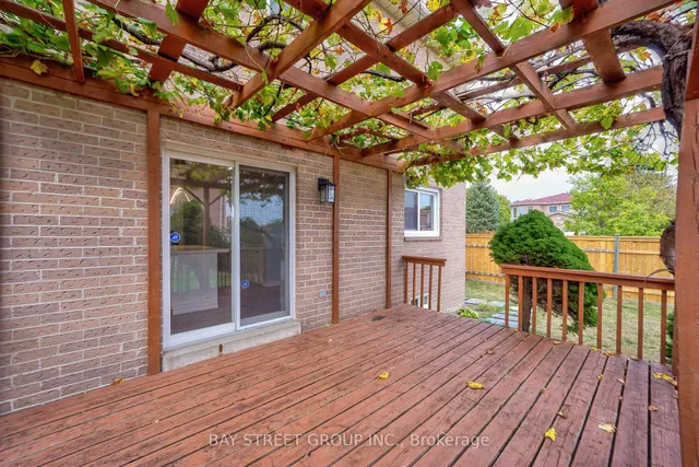 Additional property image - 596 CONSTELLATION Dr
