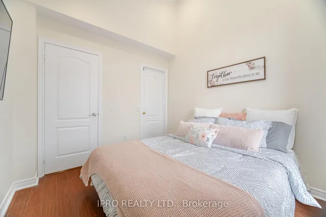 Additional property image - 803 Khan Cres