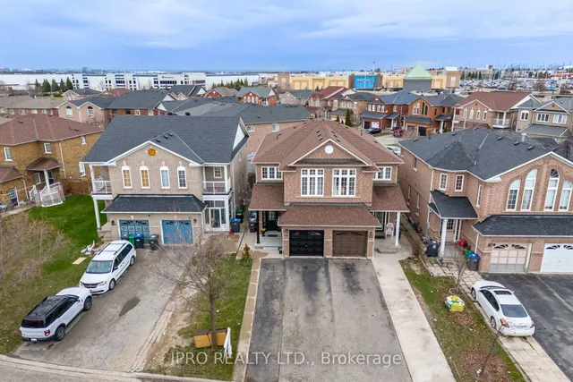 Additional property image - 803 Khan Cres