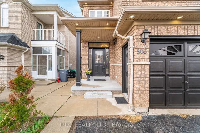 Additional property image - 803 Khan Cres