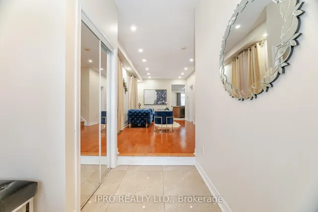 Additional property image - 803 Khan Cres