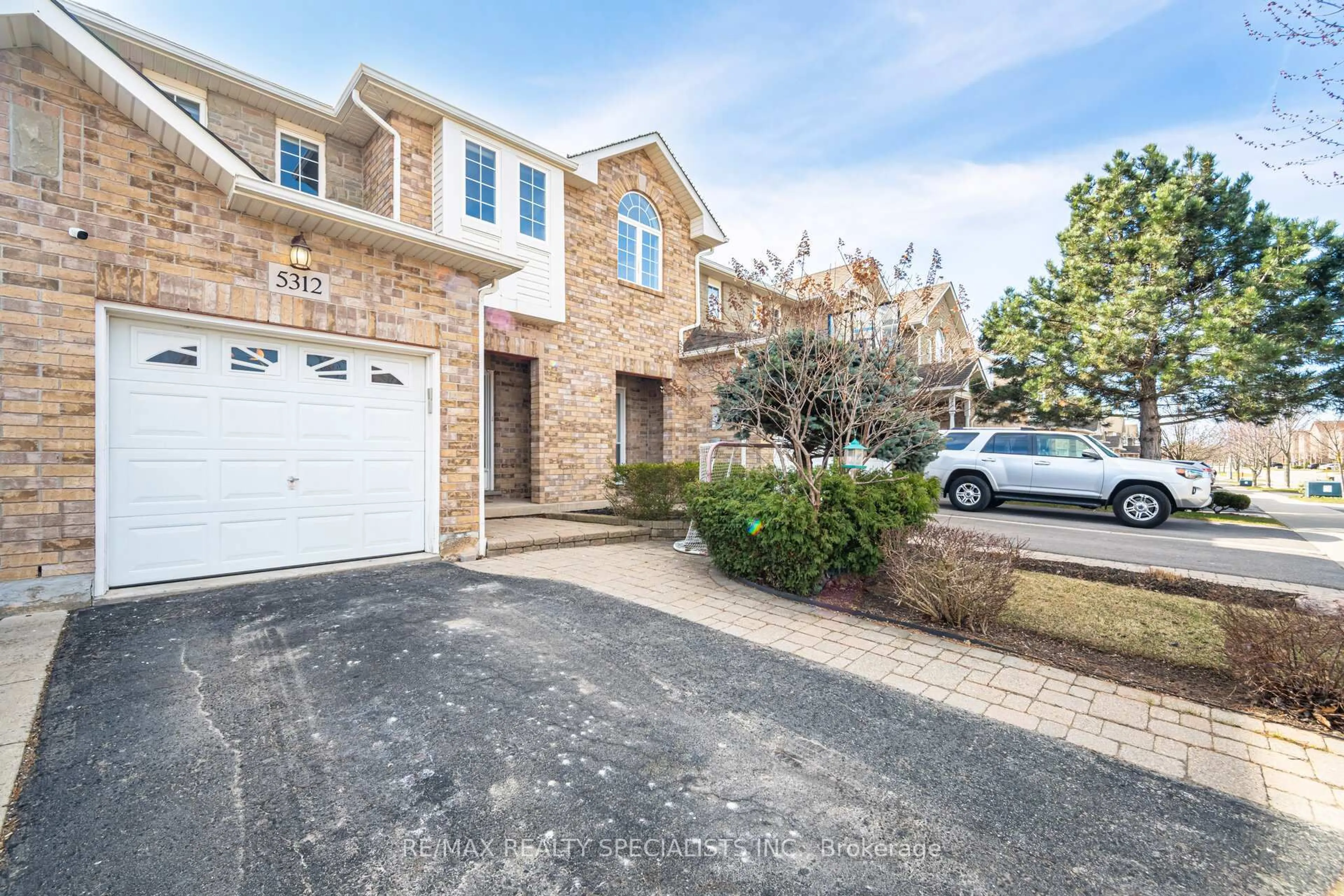 Home with brick exterior material, street for 5312 Dryden Ave, Burlington Ontario L7L 6Z9