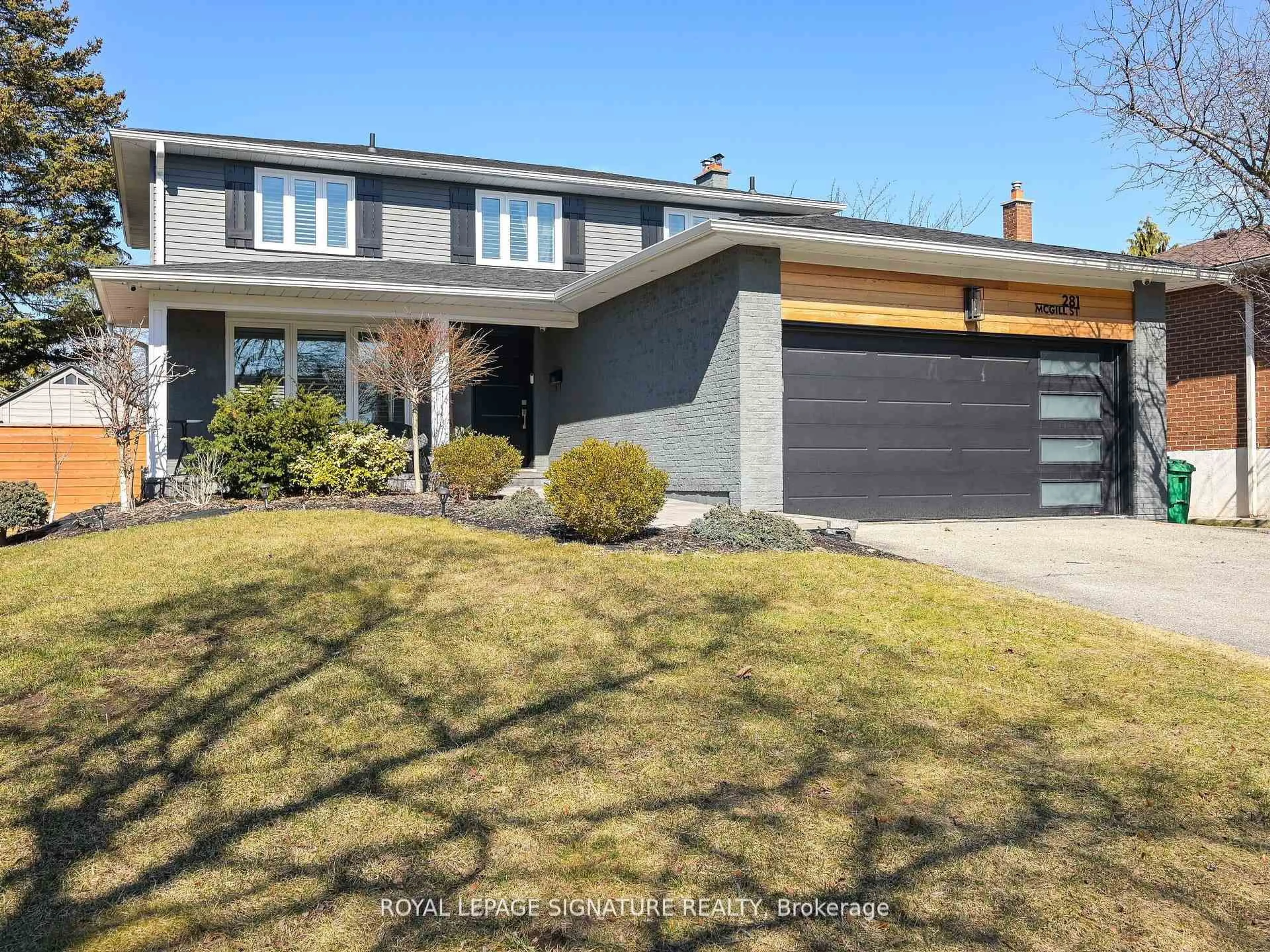 Home with brick exterior material, street for 281 McGill St, Mississauga Ontario L5A 1V3