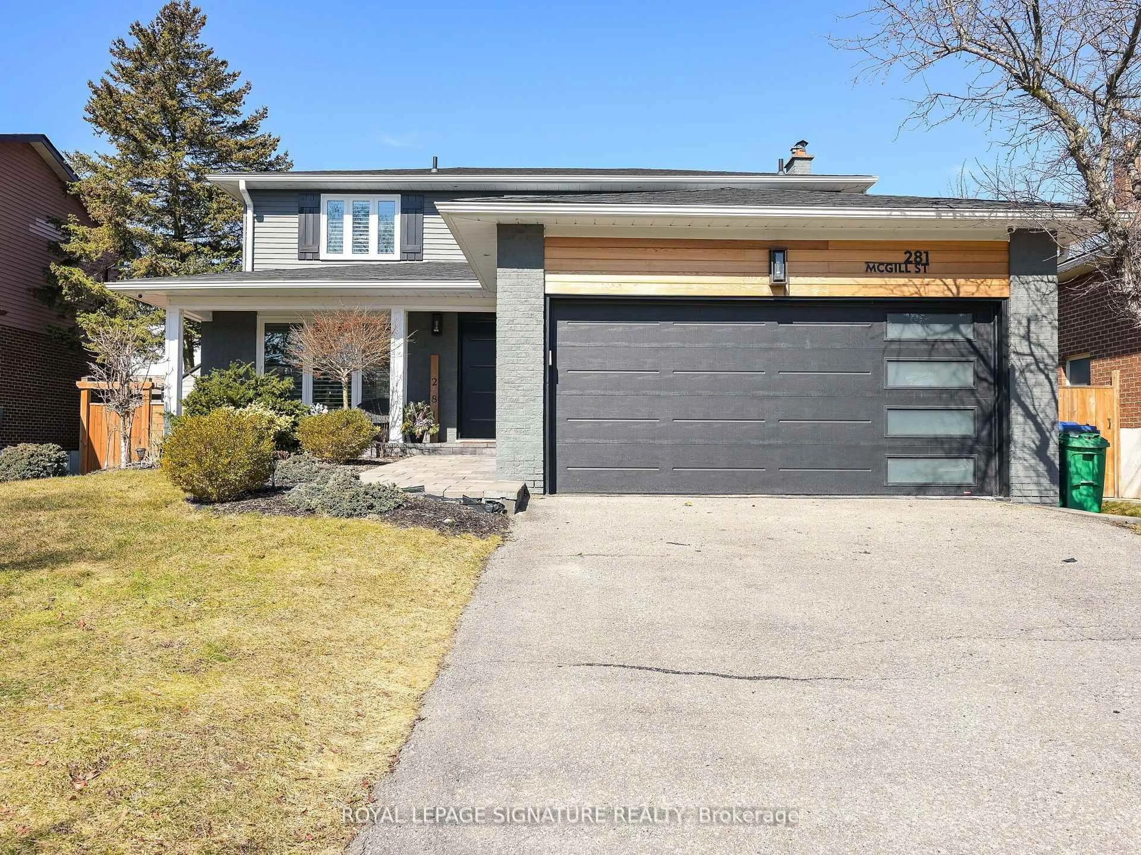 Home with brick exterior material, street for 281 McGill St, Mississauga Ontario L5A 1V3