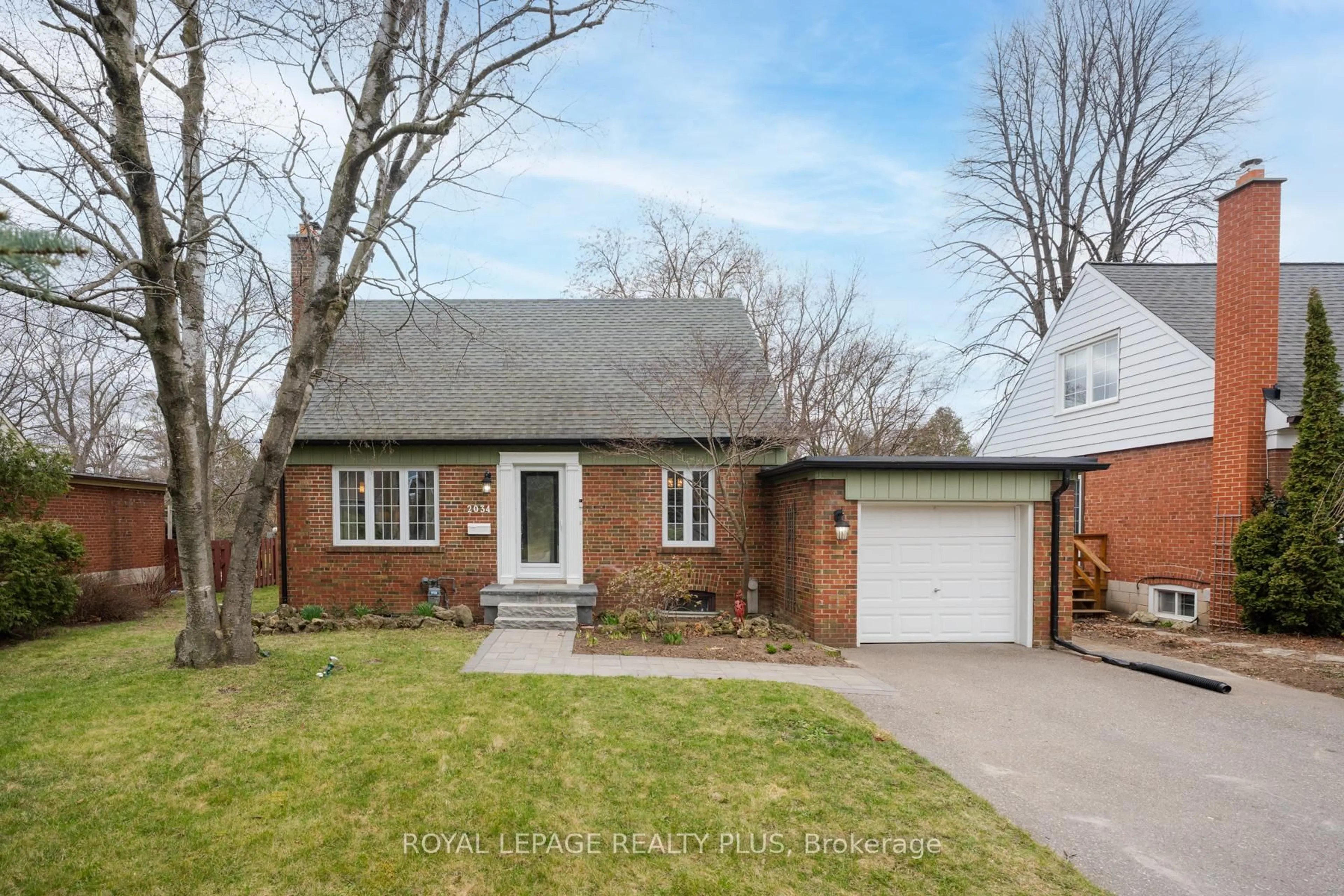 Home with brick exterior material, street for 2034 Harvest Dr, Mississauga Ontario L4Y 1T6