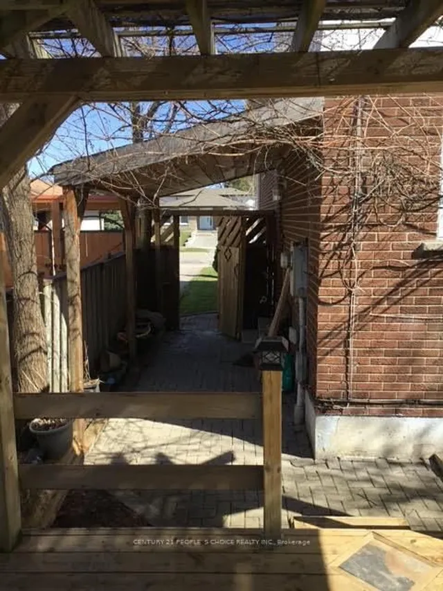 Additional property image - 3326 Homark Dr