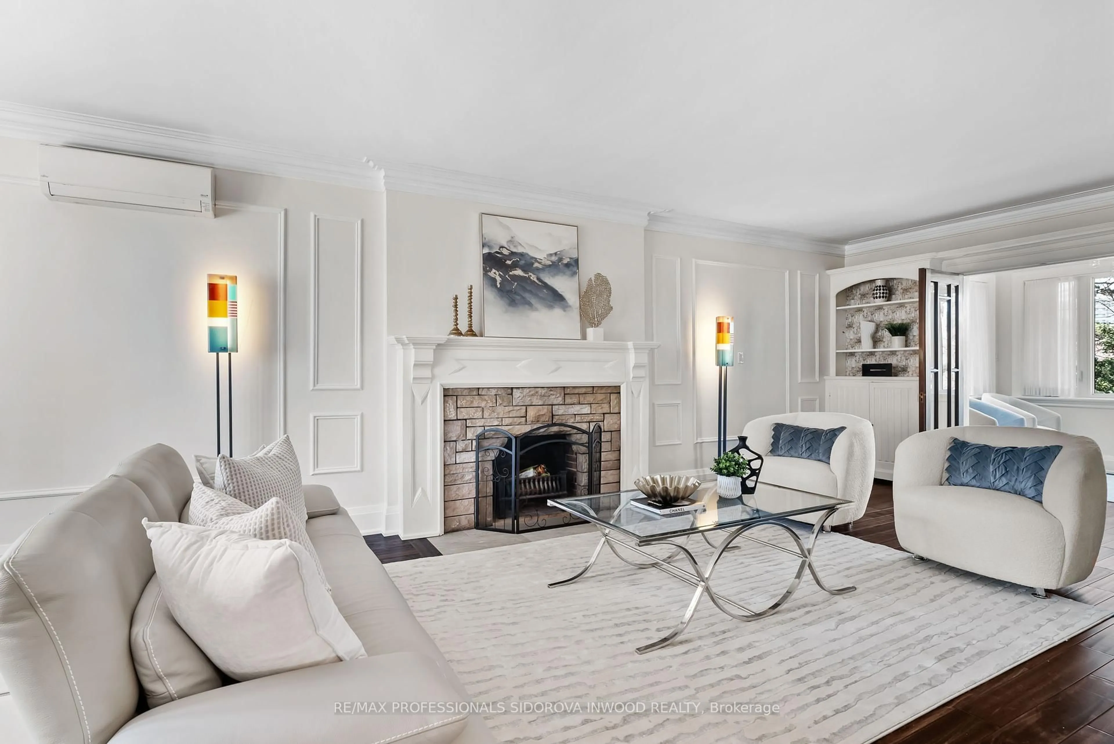 Living room with furniture, unknown for 6 Grenadier Hts, Toronto Ontario M6S 2W6