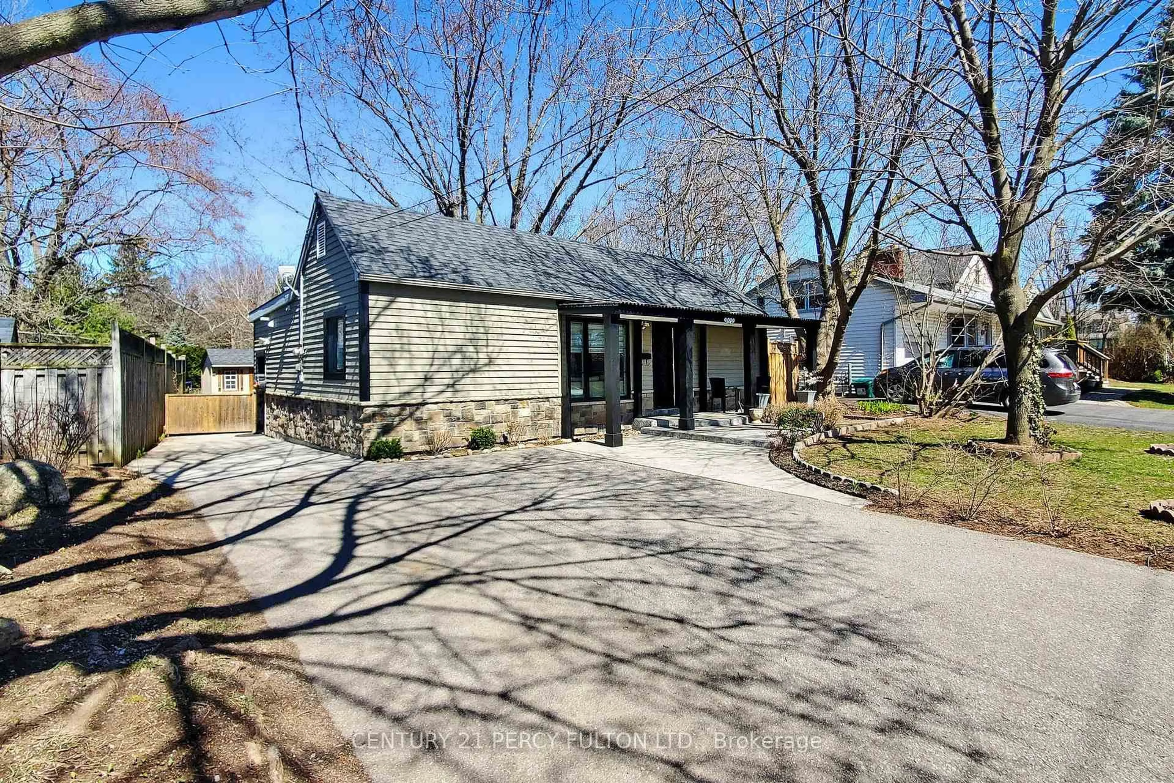 Home with brick exterior material, street for 3489 New St, Burlington Ontario L7N 1N5