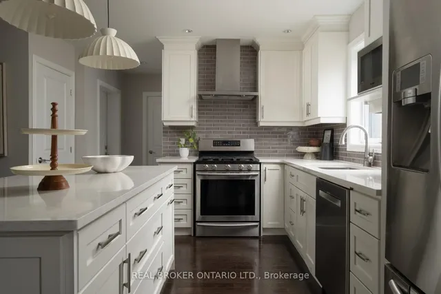 Additional property image - 23 Twenty Eighth St