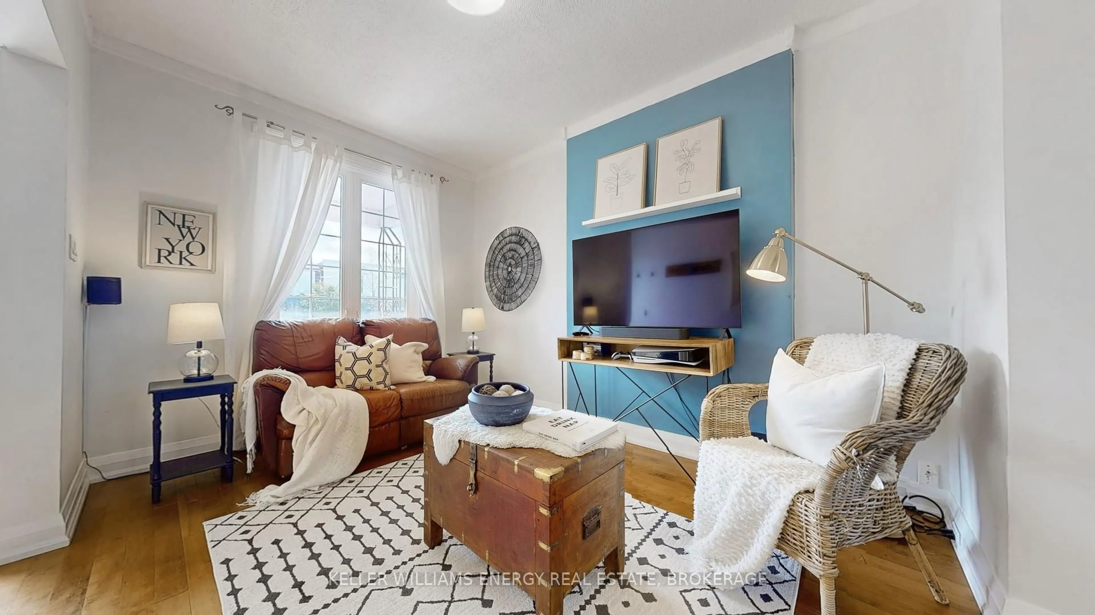 Living room with furniture, unknown for 223 Silverthorn Ave, Toronto Ontario M6N 3K2
