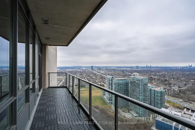 Additional property image - 36 Park Lawn Rd Unit LPH #4303