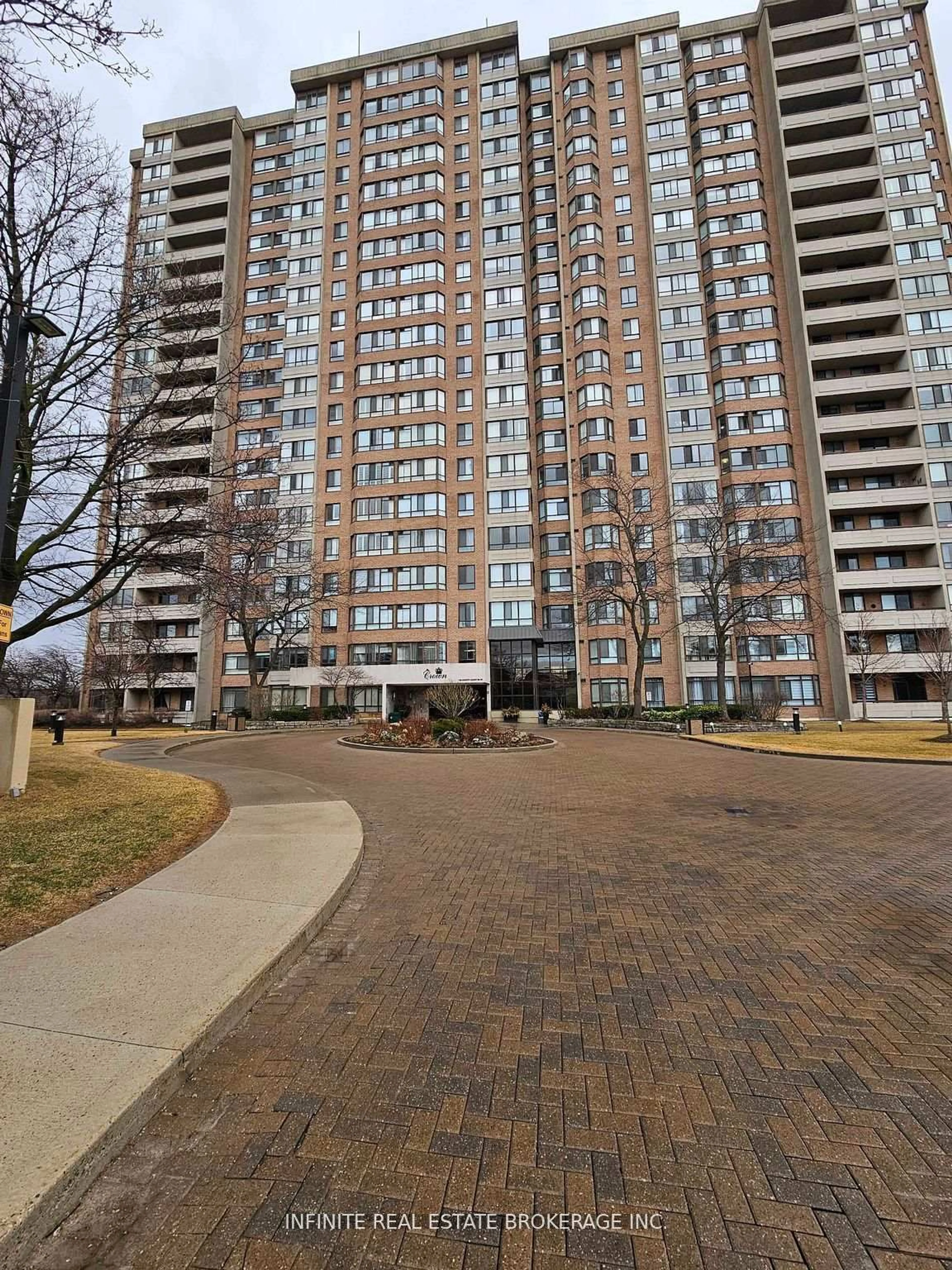 Unknown for 100 County Court Blvd #409, Brampton Ontario L6W 3X1