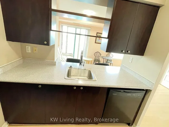 Additional property image - 215 Queen St Unit 810