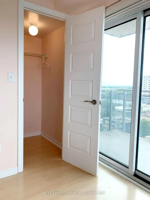 Additional property image - 215 Queen St Unit 810