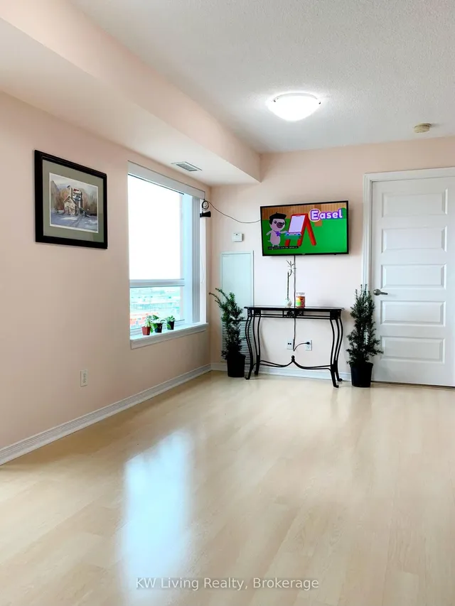 Additional property image - 215 Queen St Unit 810