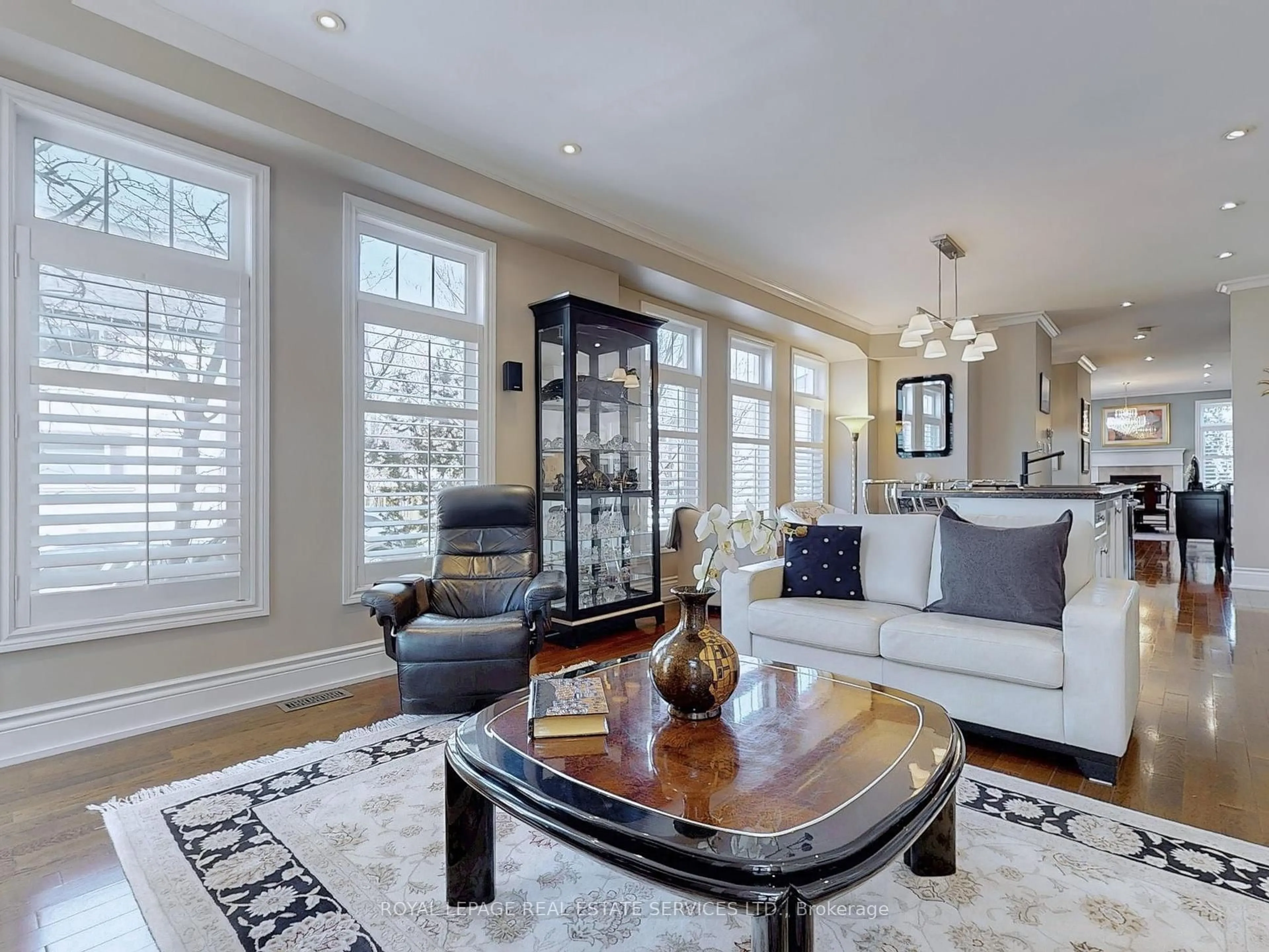 Living room with furniture, unknown for 38 Walford Rd, Toronto Ontario M8X 2P3