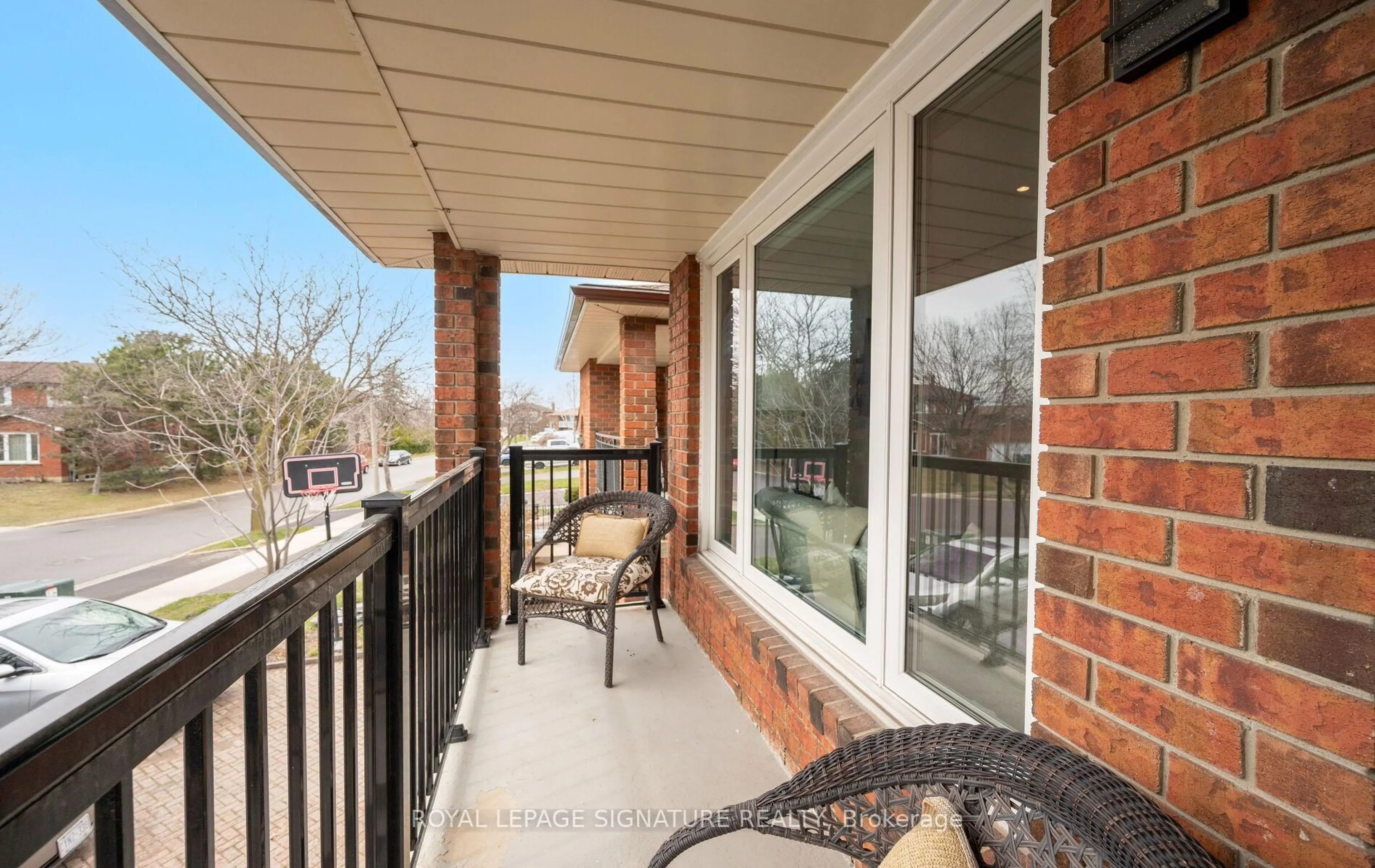 Balcony in the apartment, unknown for 1399 Underwood Dr, Mississauga Ontario L4W 3M9