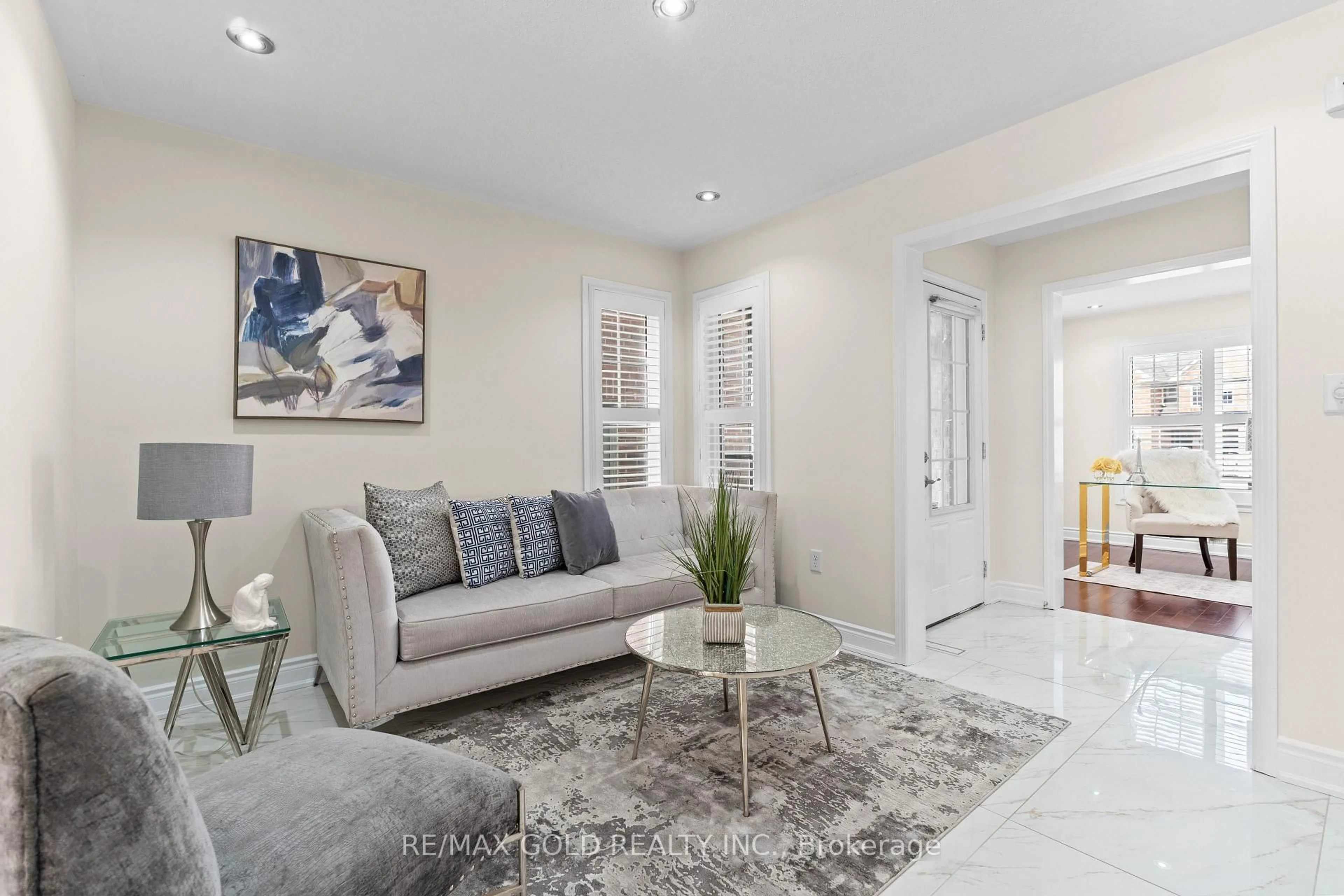 Living room with furniture, unknown for 18 Apple Valley Way, Brampton Ontario L6P 3P8