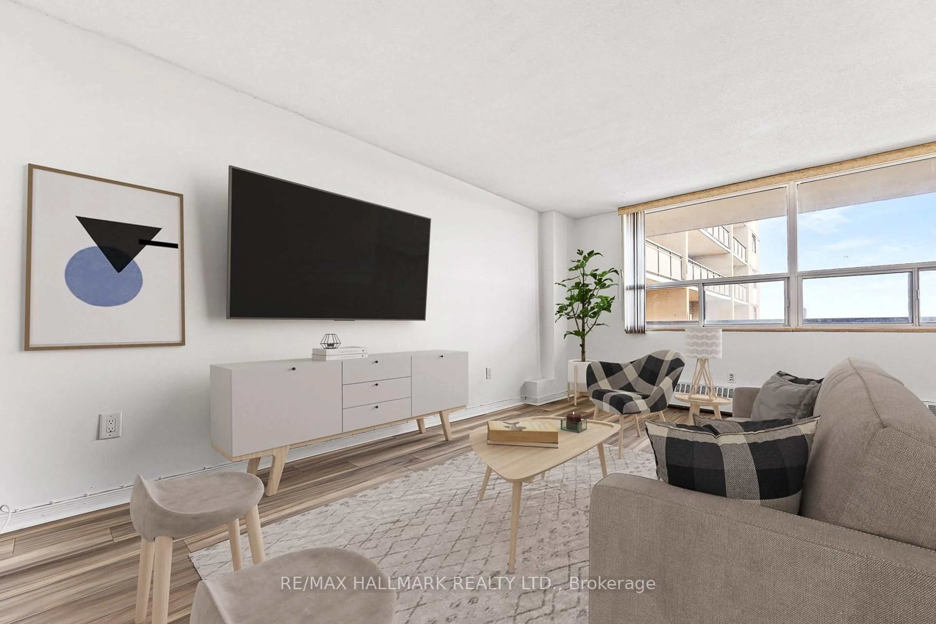 Living room with furniture, unknown for 5 Frith Rd #701, Toronto Ontario M3N 2L5