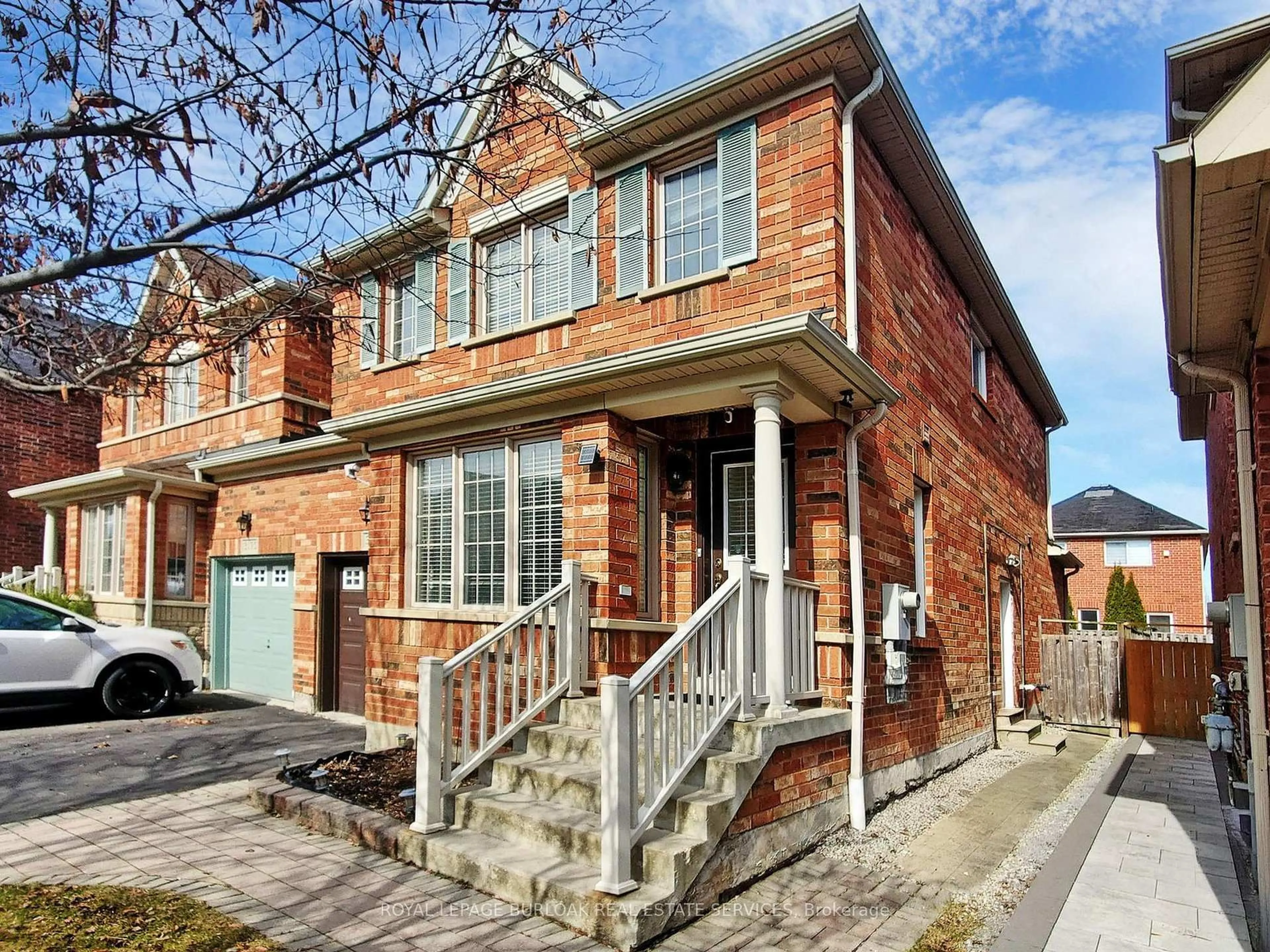 Home with brick exterior material, street for 3173 Eclipse Ave, Mississauga Ontario L5M 7X3
