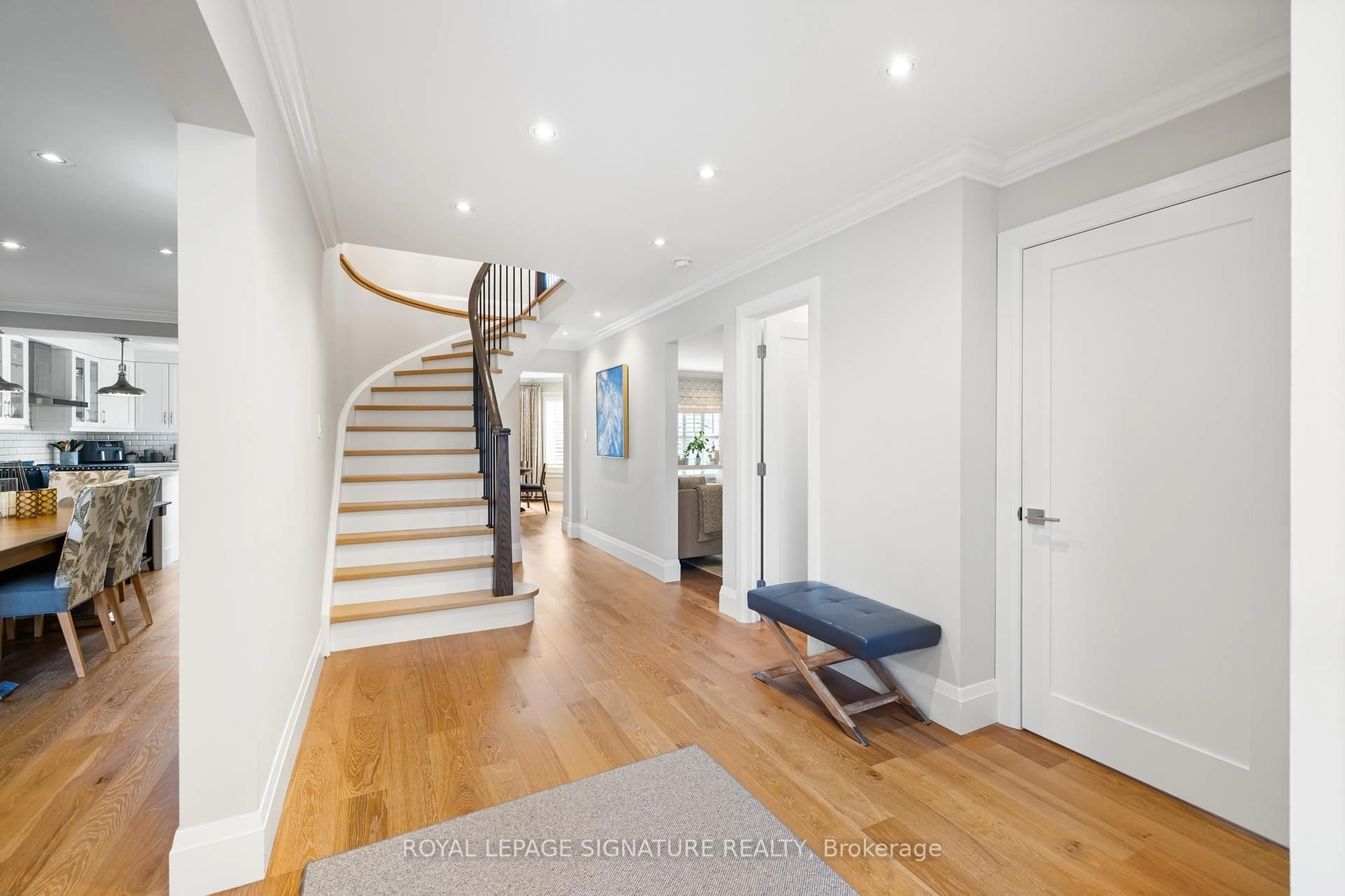 Unknown for 23 Hutton Cres, Caledon Ontario L7C 1A3