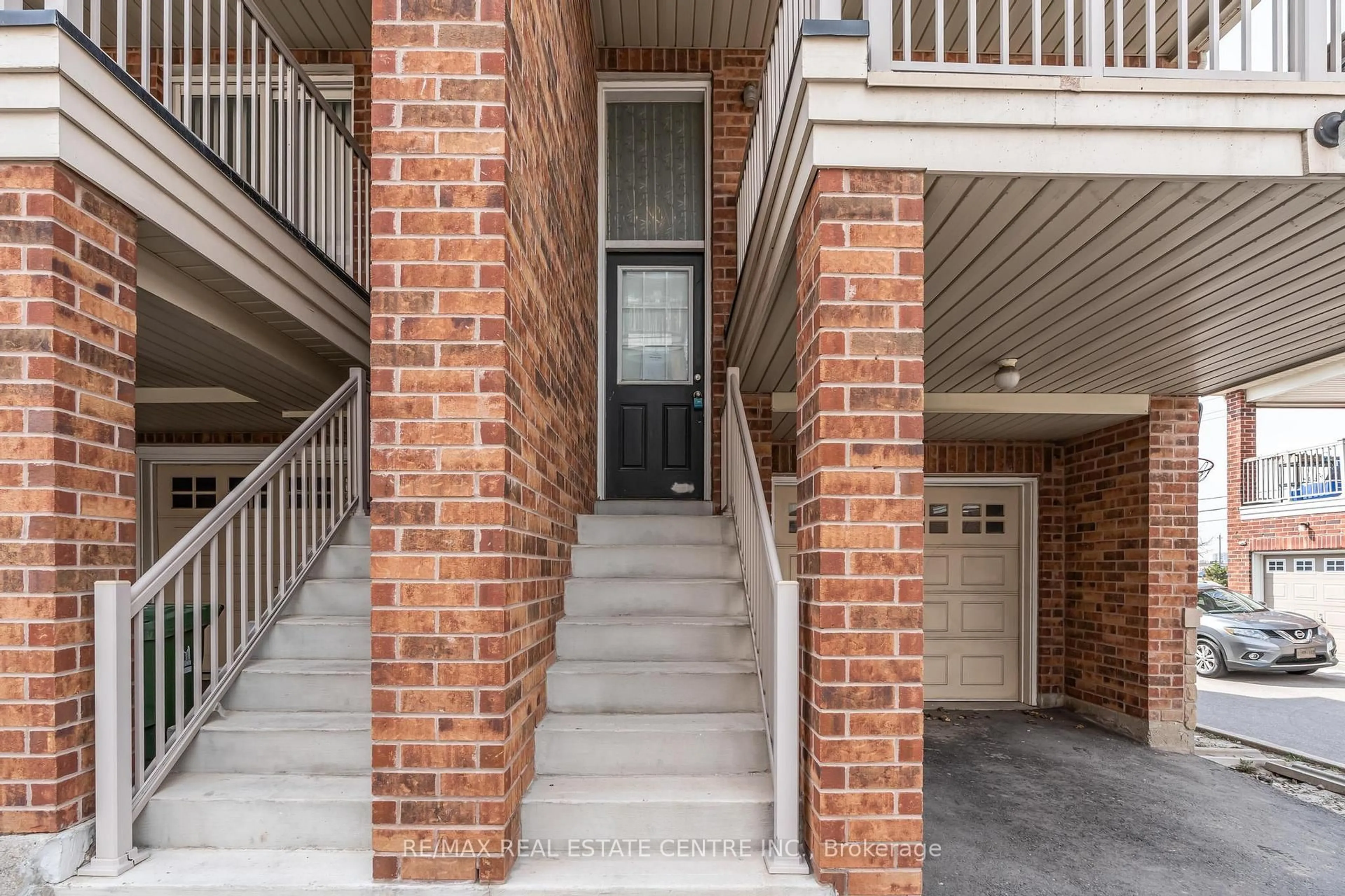 Unknown for 54 Judy Sgro Ave, Toronto Ontario M3L 0E4