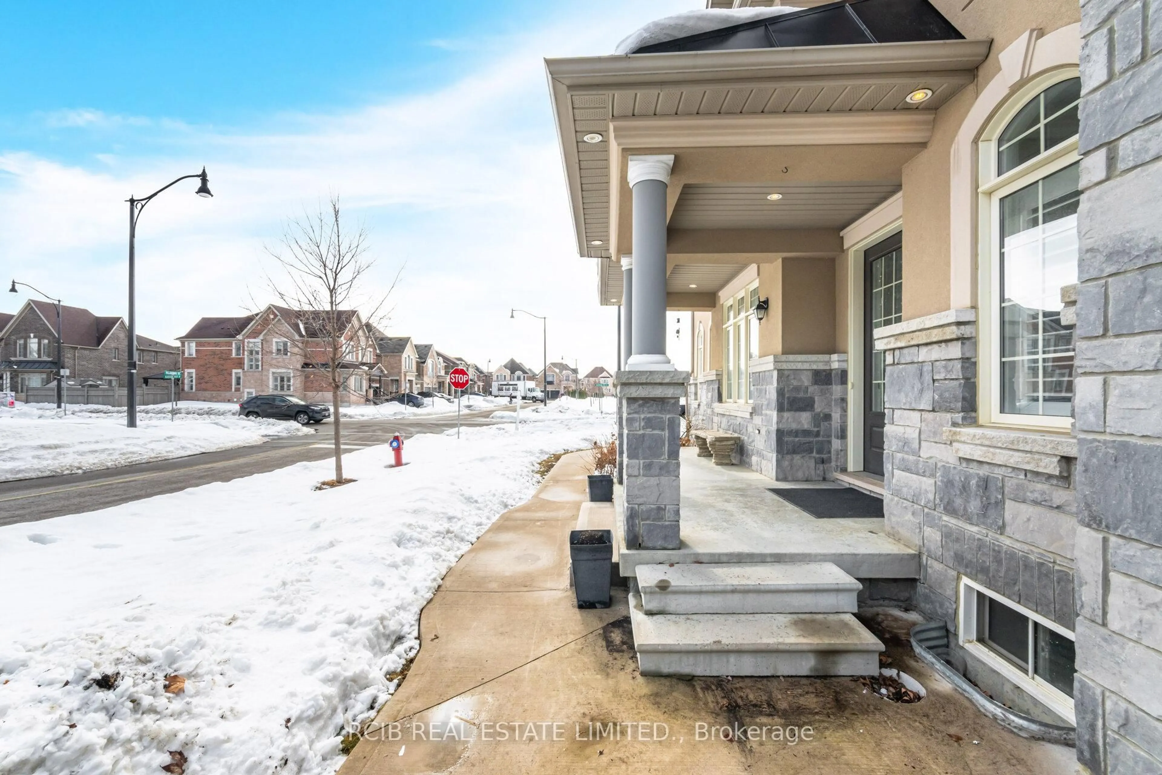 Unknown for 2 Villadowns Tr, Brampton Ontario L6R 3V5