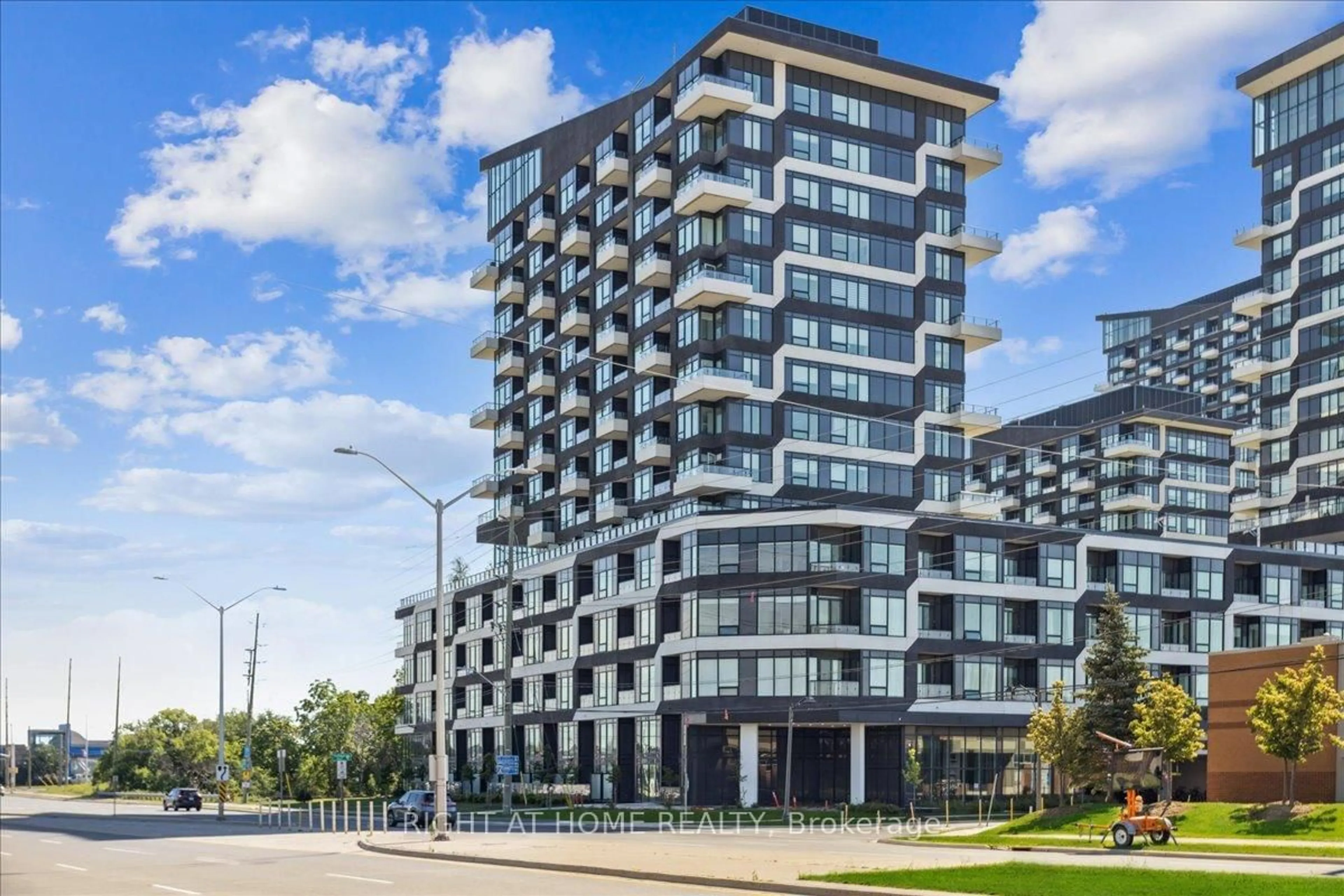 Unknown for 2489 Taunton Rd #418, Oakville Ontario L6H 3R9