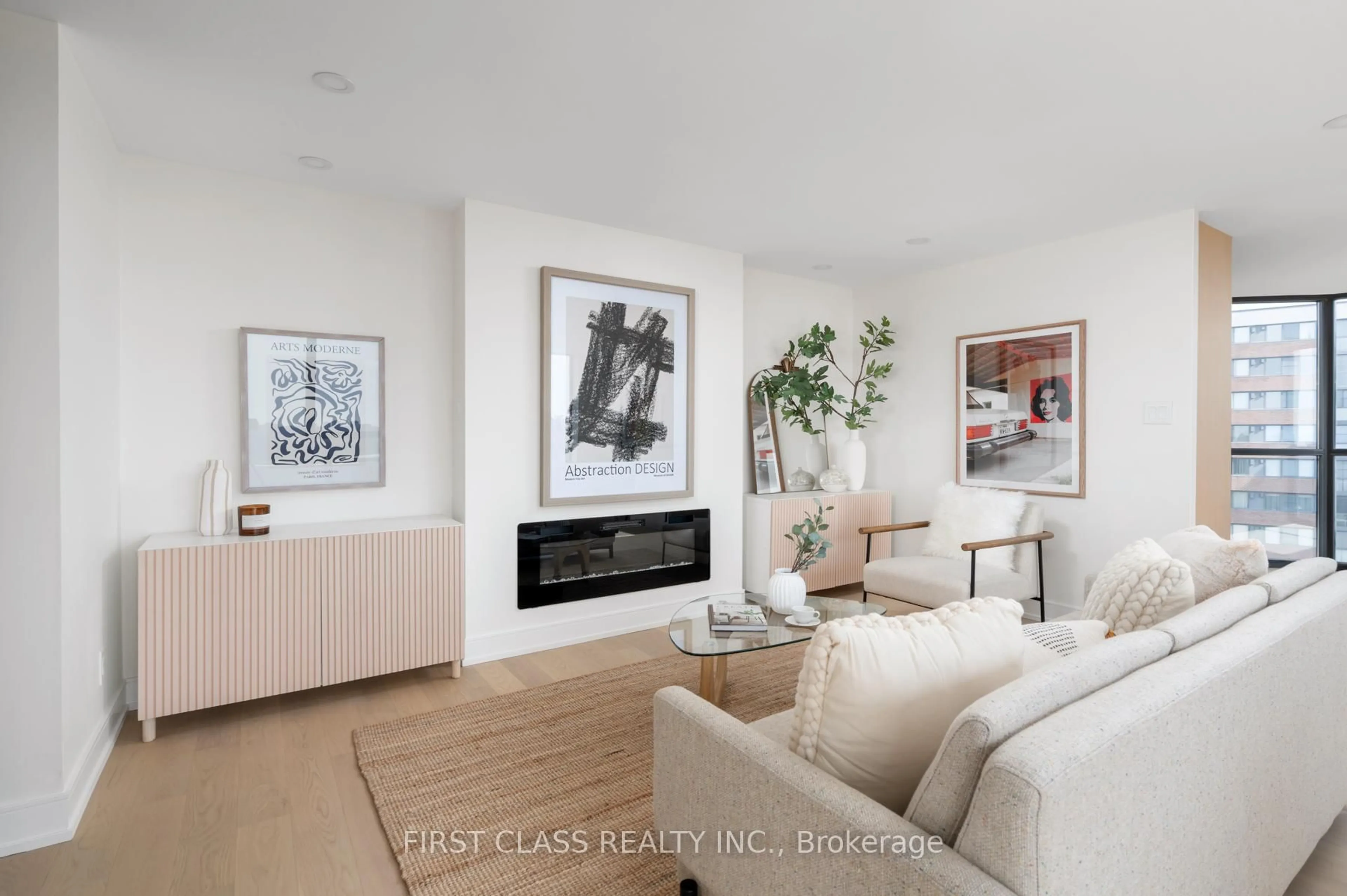 Living room with furniture, unknown for 1240 Marlborough Crt #808, Oakville Ontario L6H 3K7