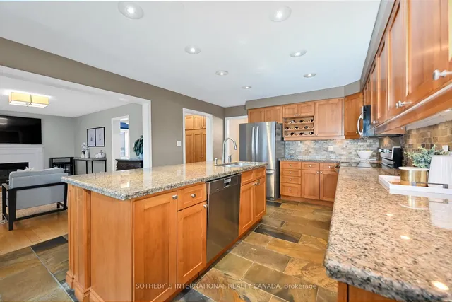 Additional image 2 of 1422 Summerhill Cres