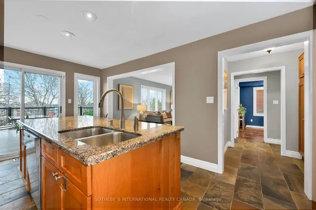 Additional image 3 of 1422 Summerhill Cres
