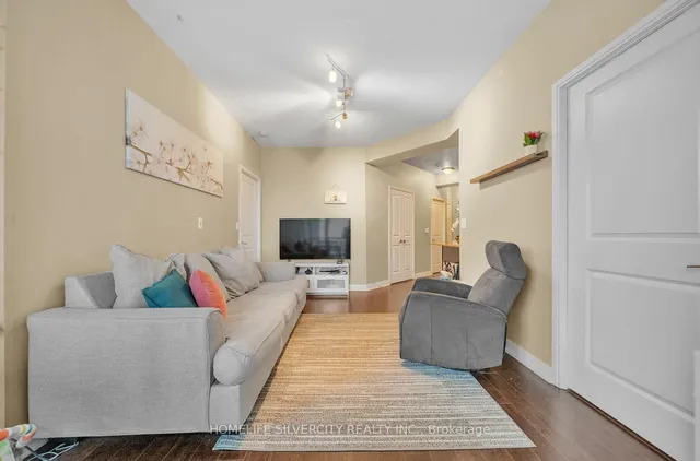 Additional property image - 80 Absolute Ave Unit 2006