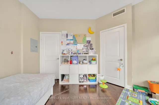Additional property image - 80 Absolute Ave Unit 2006