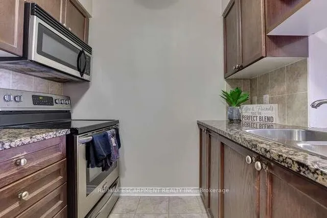 Additional property image - 2391 Central Park Dr Unit 202