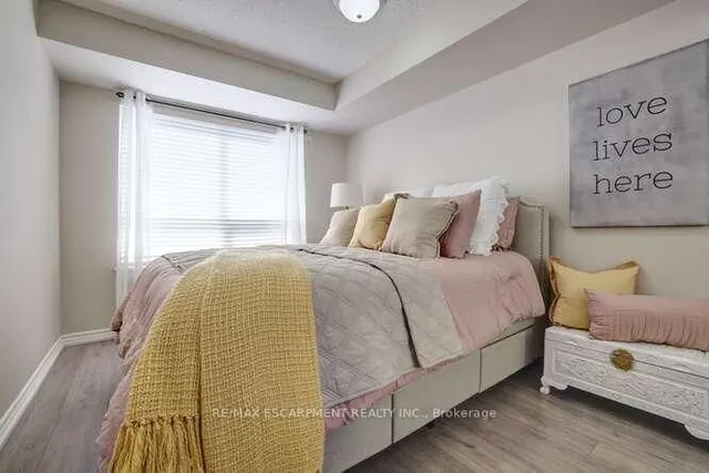 Additional property image - 2391 Central Park Dr Unit 202