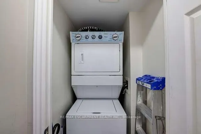 Additional property image - 2391 Central Park Dr Unit 202