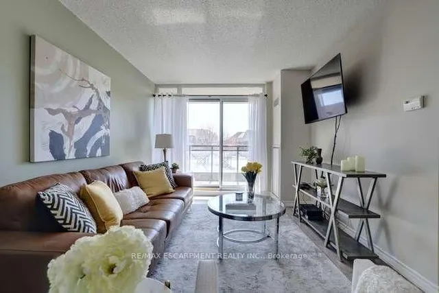 Additional property image - 2391 Central Park Dr Unit 202