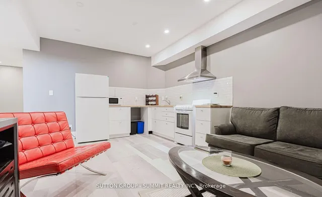 Additional property image - 19 BERWICK Ave