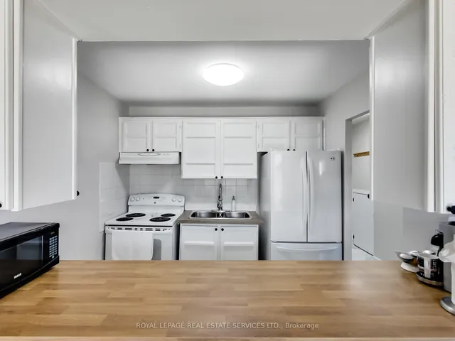 Additional property image - 1008 Falgarwood Dr Unit 5