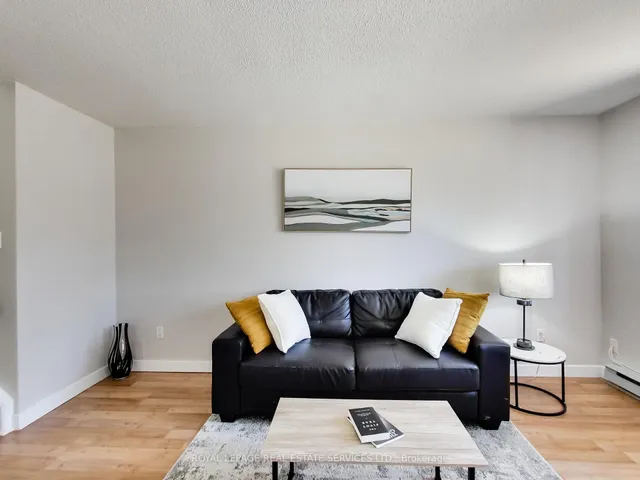 Additional property image - 1008 Falgarwood Dr Unit 5