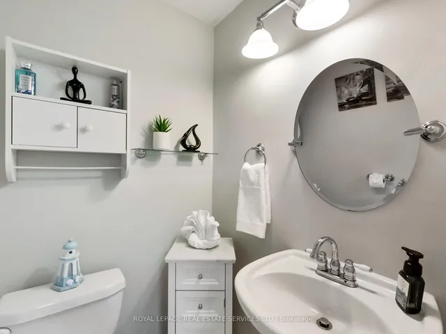 Additional property image - 1008 Falgarwood Dr Unit 5