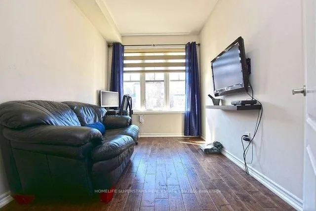Additional property image - 63 Enford Cres