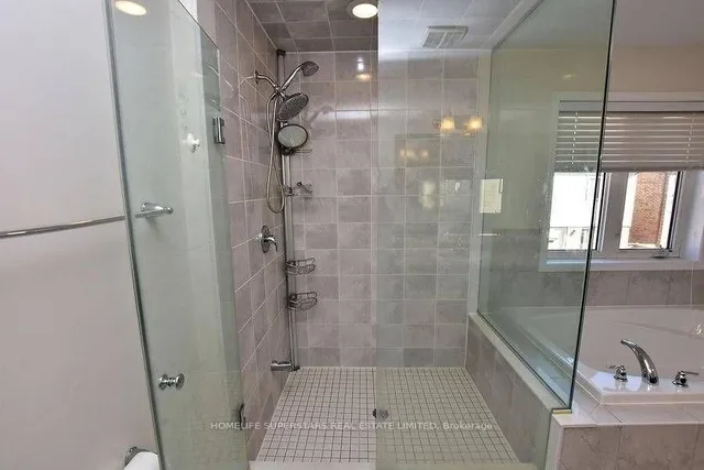 Additional property image - 63 Enford Cres