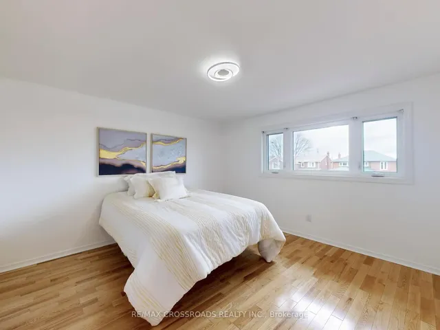 Additional property image - 896 Willowbank Tr