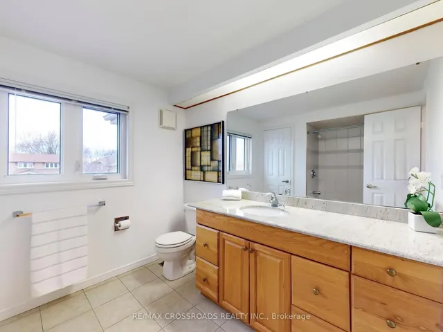 Additional property image - 896 Willowbank Tr