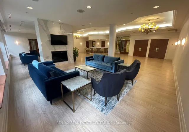 Primary image of 5229 Dundas St Unit 1811