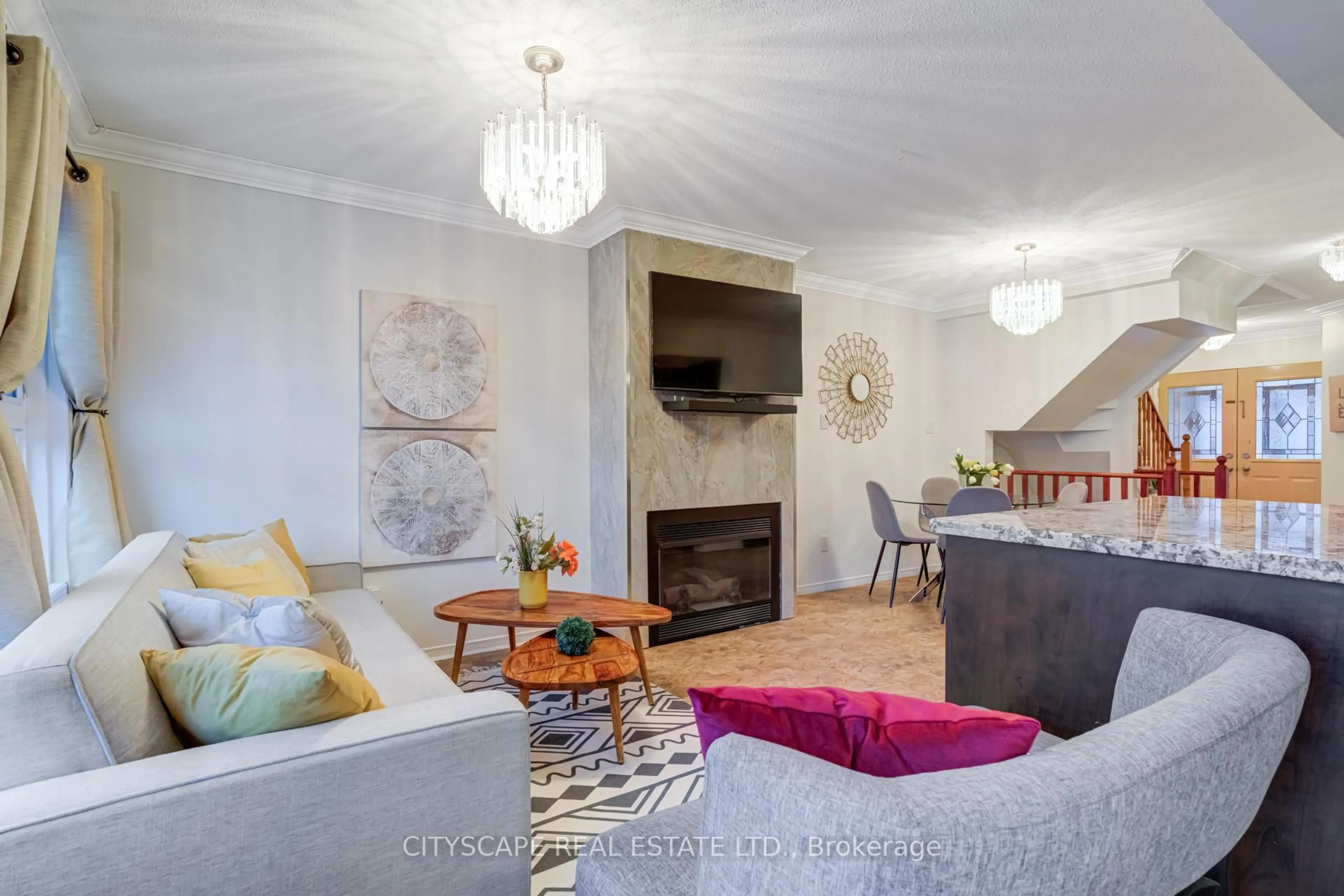 Living room with furniture, unknown for 102 Richwood Cres, Brampton Ontario L6X 4K7
